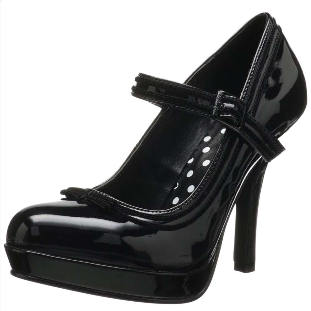 Mary Jane Pleasers Brand New!!! Size 8 runs small
